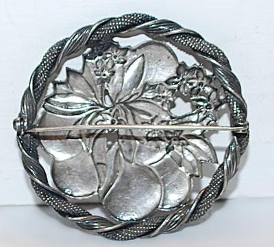 Silver Colored ROUND FLOWER BOUQUET BROOCH (1¾" Diam.) with Dark Twisted Rope Style Perimeter on a Silver Tone Setting