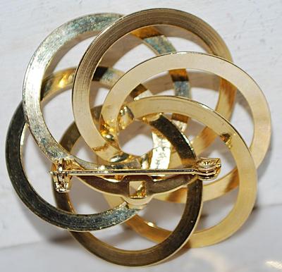 Six Concentric CIRCLES BROOCH (1¾" Diam.) on a Gold Tone Setting