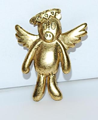 Vintage Angel PIG BROOCH (2" x 1½") Marked "LIA ©" on a Gold Tone Setting