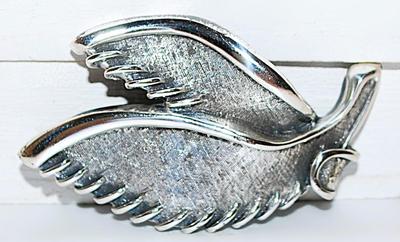 Looped Edge Silver Colored BROOCH (2¼" x 1¼") Marked "© Tortolam" - on a Silver Tone Setting