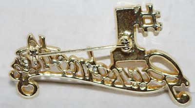 "#1 GRANDMOTHER" BAR BROOCH (2" x 1") on a Gold Tone Setting