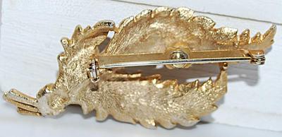 Matte Finished Gold Colored BROOCH (2¾" x 1¼") with 3 Leaves & Tied Stem on a Gold Tone Setting