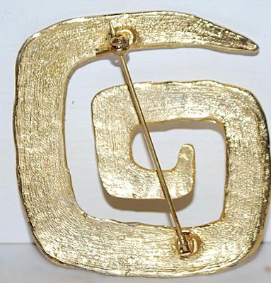 Gold Colored "Letter G" BROOCH (2¼" x 2") on a Gold Tone Setting
