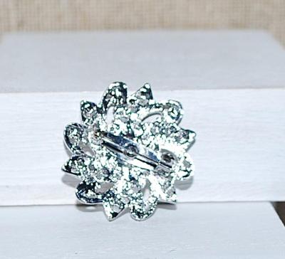 Round 6 SWIRL WAVES Silver Tone BROOCH (1⅛" Diam.)