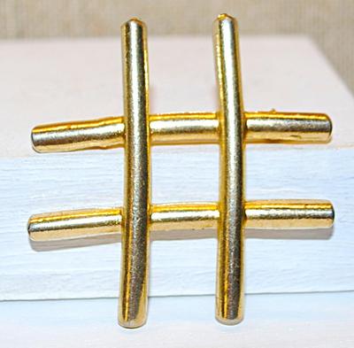 "Tic-Tac-Dough" Style Gold Colored BROOCH (2" x 2")