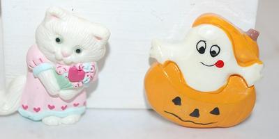 KID'S Set of 4 BROOCHES (2" to 1¼") with Bunny, Kitten, Ice Skates & Pumpkin