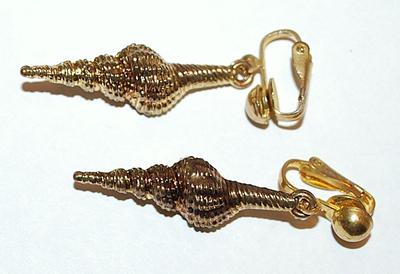 Deep Gold Colored "MUREX" Shaped SEASHELL Dangle EARRINGS Set with SNAP Clasp
