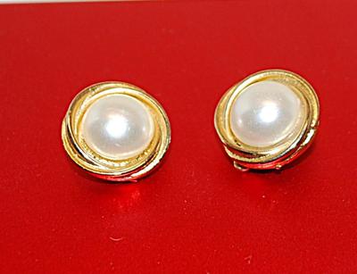 BUTTON Faux Pearl EARRINGS Set with Gold Tone Overlapping Edge and Clip-On Clasp