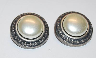 Vintage Style Faux BUTTON PEARL EARRINGS with Silver Tone Edge and Snap Closure