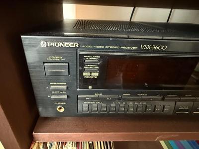 Pioneer - VSX3600 Receiver