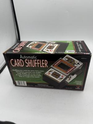 Card shuffler