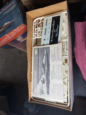 Miss Budweiser model kit-New in box
