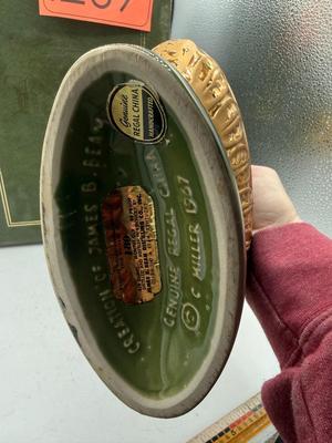 Beam decanter with box