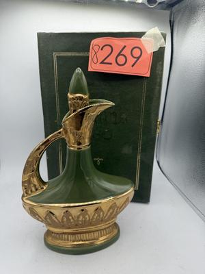Beam decanter with box