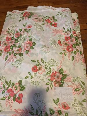 Stunning table cloth