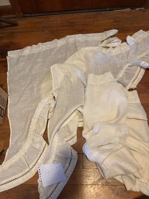 Single window curtain set