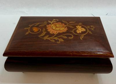 Sale Photo Thumbnail #410