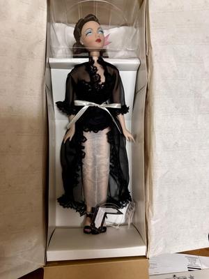 Lot of 2 Gene Ashton Drake Dolls NEW NRFB - Pin Up & Red Venus