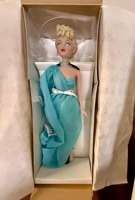 Sale Photo Thumbnail #492