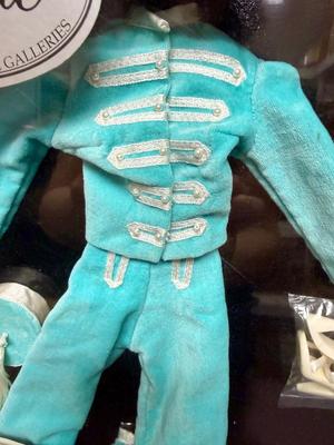 Sale Photo Thumbnail #499