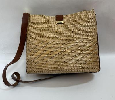 Sale Photo Thumbnail #517