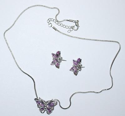 Light PURPLE BUTTERFLY JEWELRY SET with NECKLACE (1" Across+ 16" L) with Marquise + Pear Cut Stones, 3 Clear Middle Accent...