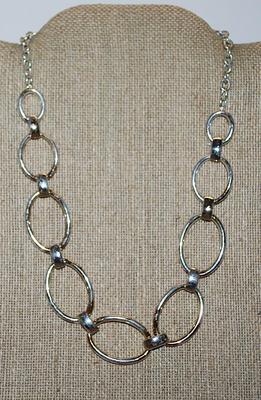 Vintage Large Oval LOOPS NECKLACE with Moveable Connectors & Silver Tone Necklace Chain and Lobster Clasp 17" L