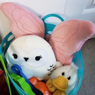 LOT 15F: Huge Assortment of Kids Books, Toys, Crafts & More