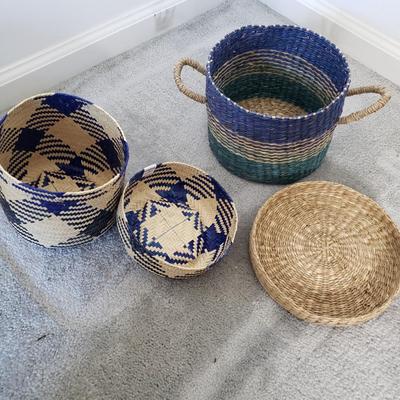 LOT 18F: Water Hyacinth & Hand Woven Colorful Baskets