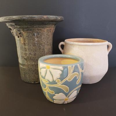LOT 57L: Ceramic & Stoneware Planters