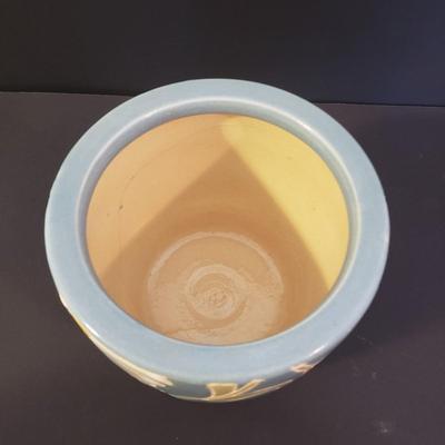 LOT 57L: Ceramic & Stoneware Planters