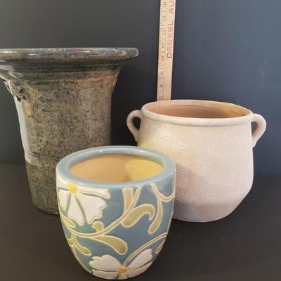 LOT 57L: Ceramic & Stoneware Planters