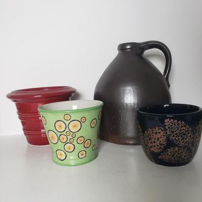 LOT 58L: Decorative Planters & Stoneware Jug