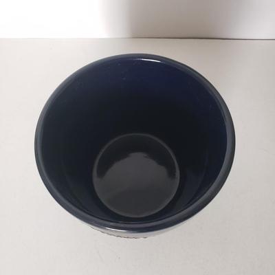 LOT 58L: Decorative Planters & Stoneware Jug