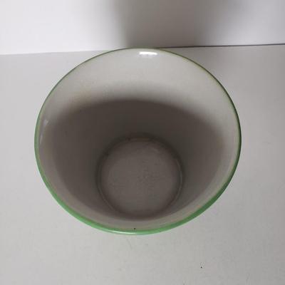 LOT 58L: Decorative Planters & Stoneware Jug