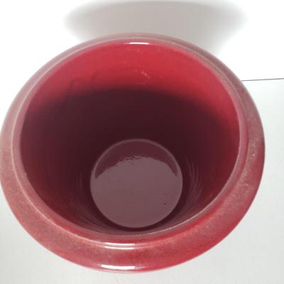 LOT 58L: Decorative Planters & Stoneware Jug