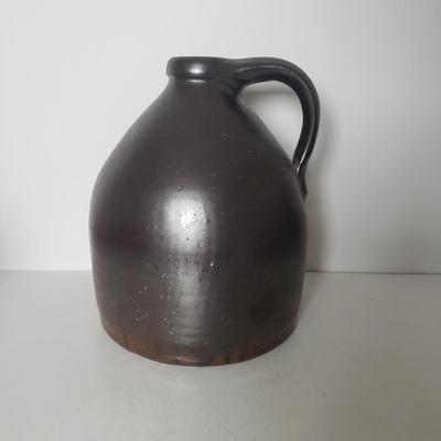 LOT 58L: Decorative Planters & Stoneware Jug