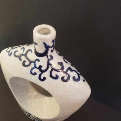 LOT 59L: Decorative Ceramic Vases