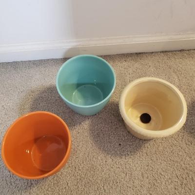 LOT 60P: Large Collection of Ceramic Planters with Italian Terracotta Painted Fruit Panter