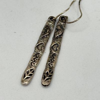 LOT 72J: Sterling Pierced Earrings: Pair marked Israel & NWT Seed & Sage made in Mexico (11.31g)