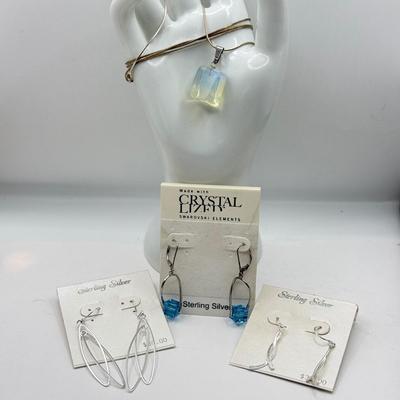 LOT 75J: Sterling Jewelry: 29" Chain & Three Pairs of NWT Earrings(12.1g without pendant)