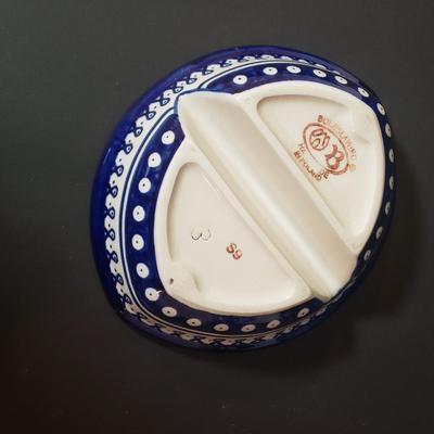 LOT 84K: Polish Pottery Divided Dishes, Spoon Rest & Lidded Dish