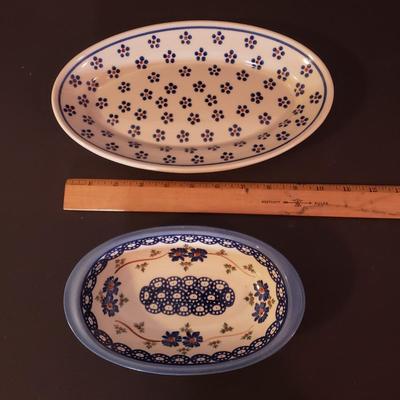 LOT 89K: Polish Pottery Platter, Serving Dishes & Dessert Cups