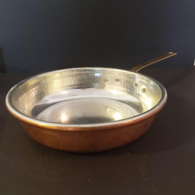 LOT 94K: Ruffoni Italian Frying Pan with Collection of Copper Pots & Pans