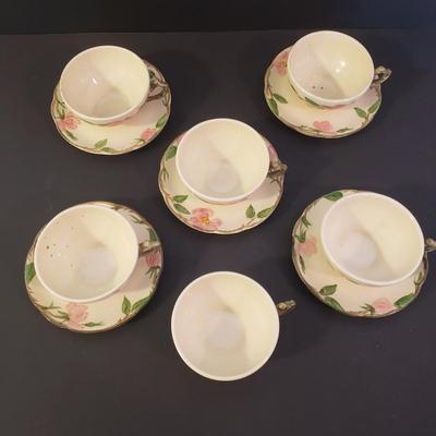 LOT 97L: Vintage Franciscan Desert Rose Serving Set