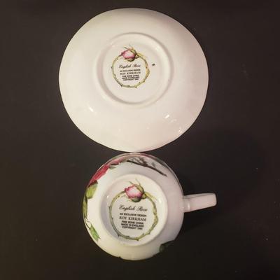 LOT 99K: Spring Vibes- Collection of Floral Ceramic Wares