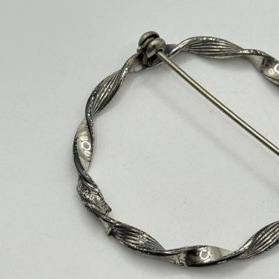 LOT 137J: Three Pairs New Mia Fiore Italian Sterling Silver Earrings w/ Matching 925 Earrings & Pin (14.18g)