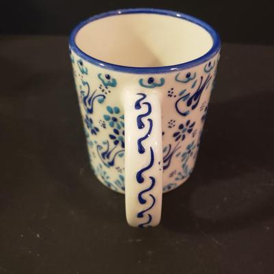 LOT 143K: Collection of Ceramics from Around the World & Starbucks Barista Lemon Pitcher
