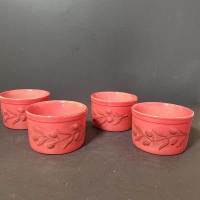 LOT 147L: Italian Terracotta Servingware & Ceramic Ramekins