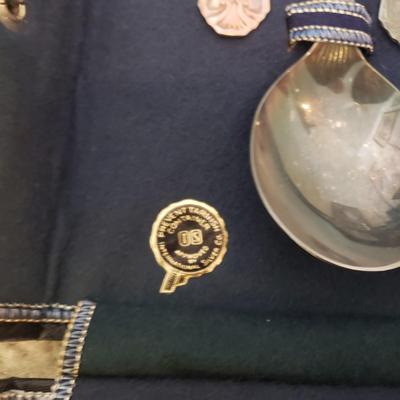 LOT 150F: Wm. Rogers Silverplate Flatware Sets in Anti-Tarnish Cases